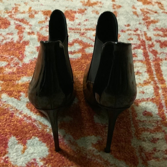 YSL Yves Saint Laurent Patent Leather Heeled Boots - Picture 6 of 7